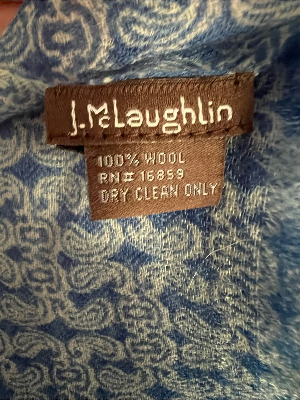 J. McLaughlin Blue Paisley Print Lightweight 100% Wool Wrap Shawl Scarf